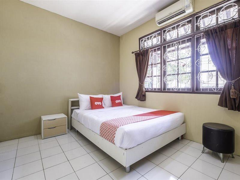 Super Oyo 1568 Stasiun Ka Cirebon Guest House Exteriér fotografie