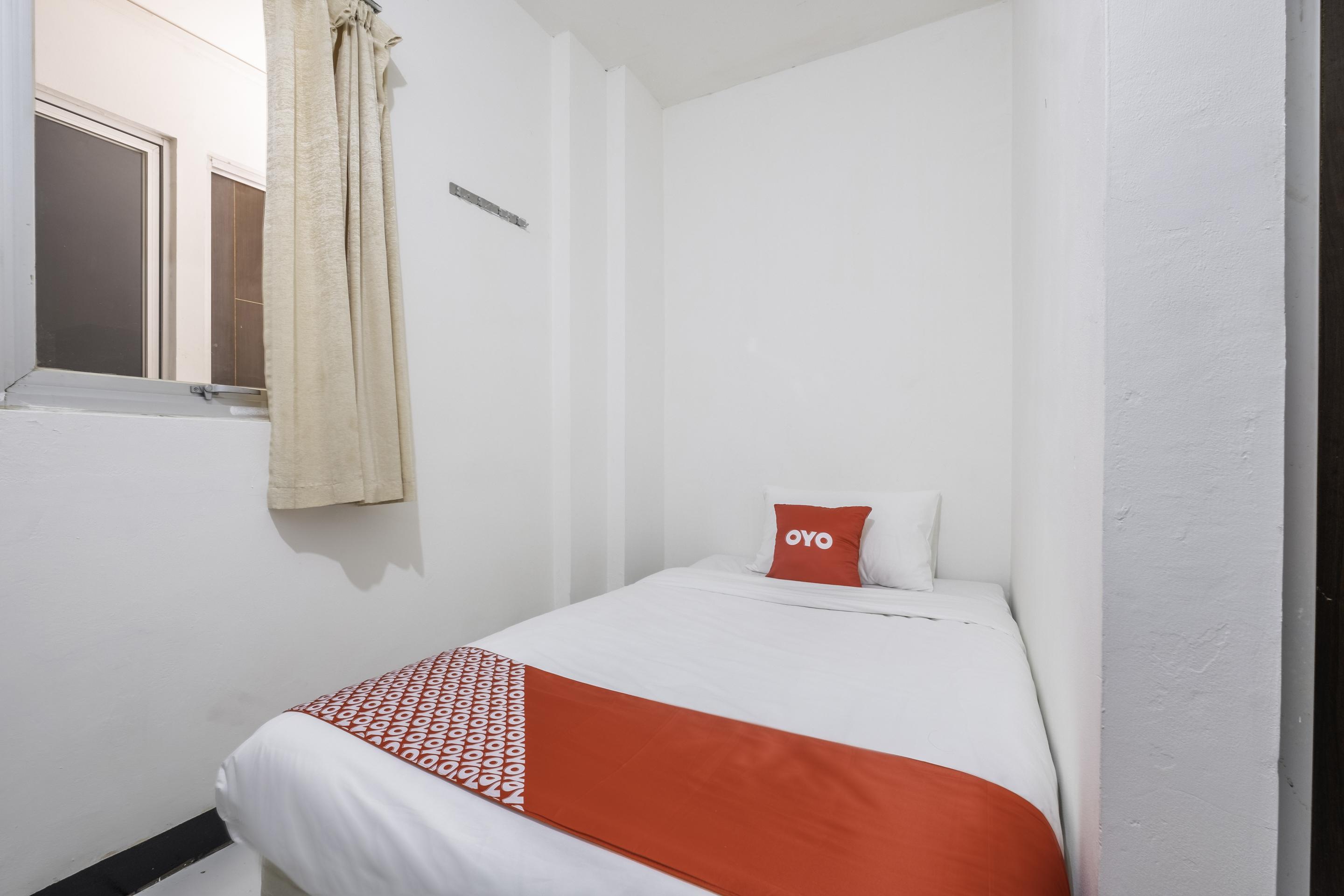 Super Oyo 1568 Stasiun Ka Cirebon Guest House Exteriér fotografie