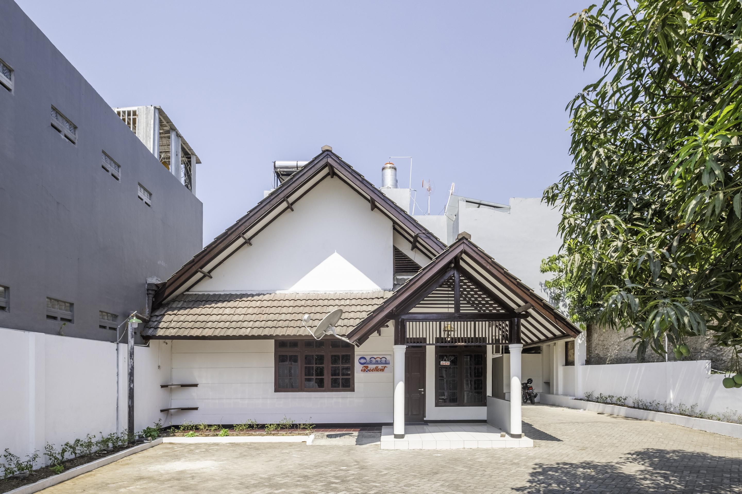 Super Oyo 1568 Stasiun Ka Cirebon Guest House Exteriér fotografie